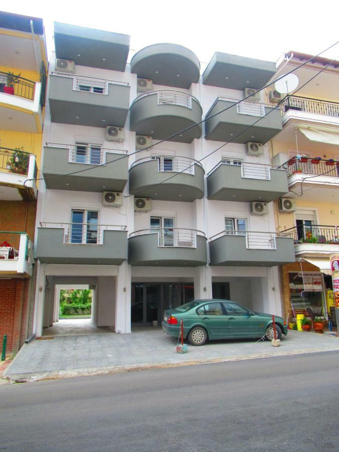 Nea Kallikrateia Artistic Rent Rooms & Apartments מראה חיצוני תמונה