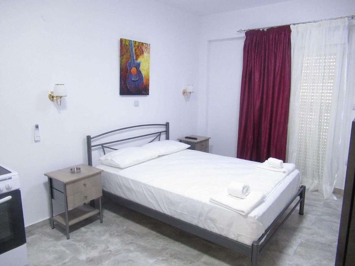 Nea Kallikrateia Artistic Rent Rooms & Apartments מראה חיצוני תמונה